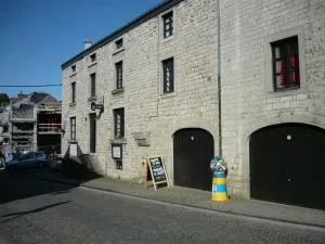 B&B Aux 10 Clefs - Дюрбюї