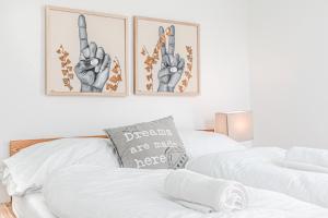 Perfectly situated 2BR Apt. - ideal for Longstays