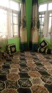 Hotel O Home Yasmeena Homestay