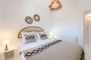 Parian Philoxenia Villa, Mikri Santa Maria beach