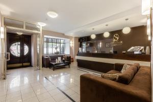 Senator Victory Square