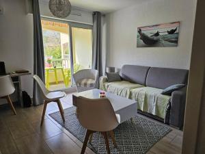 Appartements St Mandrier Pin Rolland T1 37m2 avec Terrasse Wifi-Clim-Parking, Plage a 200 m : photos des chambres