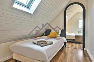Maisons de vacances LocaLise - M33B - Kerbraz, maison en duplex avec jardin clos au Guilvinec - Tout a pied, plages, port, centre, commerces, marche - Wif inclus - Linge de lit inclus : photos des chambres