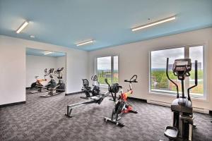 Penthouse With FREE indoor Parking Downtown