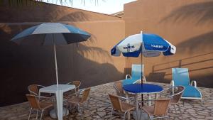 Casa c piscna em cond. fechado