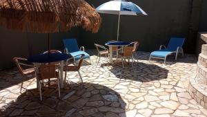 Casa c piscna em cond. fechado