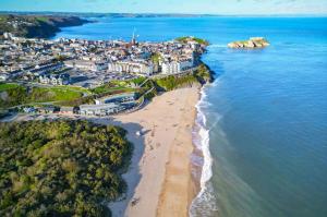 Skylark - 2 Bedroom Apartment - Tenby