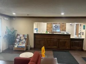 Quality Inn & Suites - Bradford