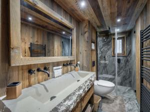 Chalet 5 chambres avec sauna et hammam, centre de Saint Martin - FR-1-570-31