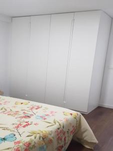DISPONIBLE mes ABRIL -Apt Marblaw- 1ª Linea- Aire Acondic -2hab 2bñ, Parking opcionable extra