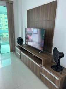 APARTAMENTO AMPLO - 3 SUÍTES - VISTA DESLUMBRANTE para O MAR NO CENTRO DE ITAPEMA, SC