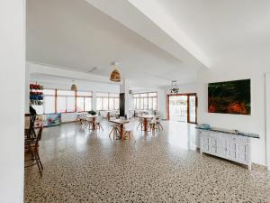 Hostal Cala Llombards