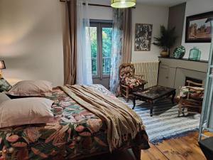 B&B / Chambres d'hotes Le Chat Botte Chambres et Table d'hote sur reservation : photos des chambres