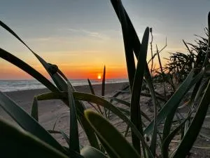 The Sea At Your Feet - Anemokhórion