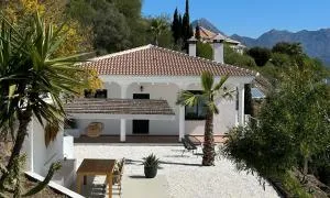 Casa Soleada - Caserío Carraspite