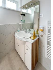 Zen House ADULT ONLY 16plus