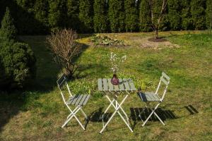 Novinea Noclegi z balkonem i ogrodem