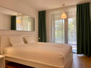 LAUS III , brand new lovely one-bedroom apartment