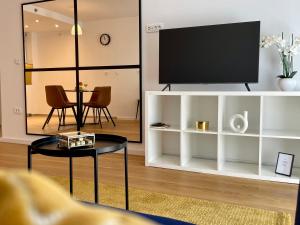 LAUS III , brand new lovely one-bedroom apartment