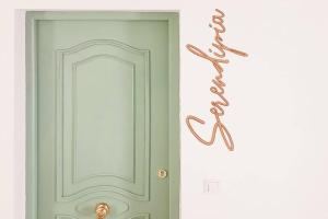 Serendipia: tu hogar en este blanco pueblo