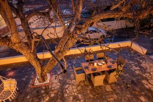 Walnut tree Villa Ano Archanes-10km from Heraklion