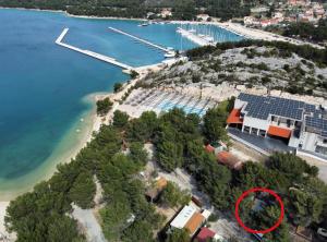 Apartments by the sea Drage, Biograd - 20703 