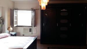 شقة فندقيةتتمتع بالخصوصية موقع مركزى قريبة من المطار ومصر الجديدة