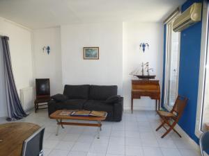 Vieux Port Appartement Maritime de 72m² et balcon