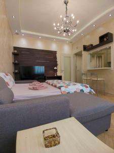 Home Center Apartment