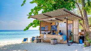 Lipe Garden Beach Resort