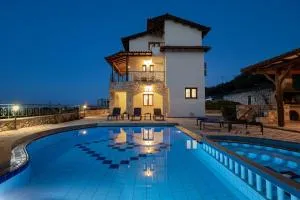 Villa Eleftheria private pool/garden/view/3bdrms/3.5bthrms - Plataniás