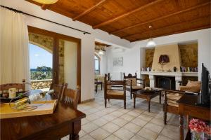 Villa Eleftheria private poolgardenview3bdrms3.5bthrms