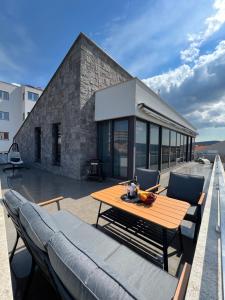 Luxury Laurus Penthouse with awesome sea view