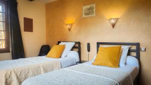 Hotels Auberge Saint Jacques : photos des chambres