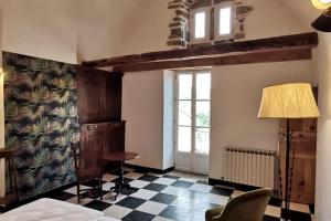 Maisons de vacances Les choucas - Gite de groupe a Peyre, Aveyron : photos des chambres