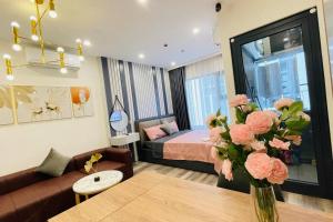 Căn hộ dịch vụ Homestay Greenbay - Zhomestay