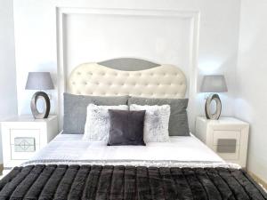 YOLO Spaces - Sotogrande Sea View Penthouse