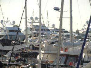 Appartements Cannes Terrace Beach Front & Sea view : photos des chambres