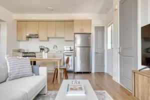 Culver City 1BR w Gym Roof in Walkable Area LAX-810