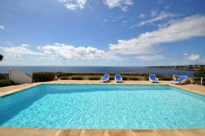 VILLA HELIOS Villa en Cala Pi con vistas despejadas