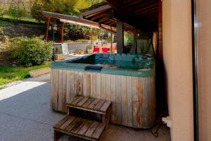 Maisons de vacances Maison avec Piscine et Spa : photos des chambres