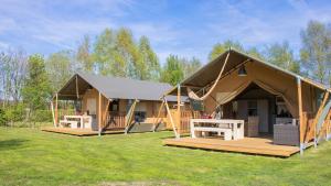 Tentes de luxe Glamping Gien : photos des chambres