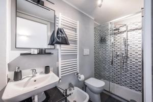 tHE Minimal Chic Home - Isola District