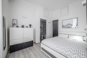 tHE Minimal Chic Home - Isola District