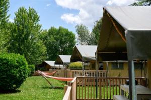 Tentes de luxe Glamping Dordogne : photos des chambres