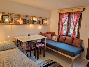 Casa Petri Rosia Montana