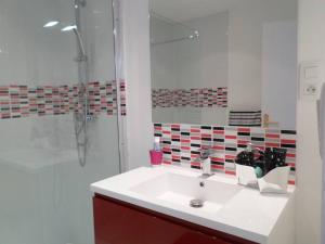 Appartements tiny house independante climatisee : photos des chambres