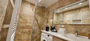 Bel & ancien appartement T3 rénové dans Sartène