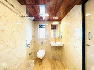 Hotel Vashi Inn