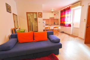One-Bedroom Apartment with Terrace and Garden View room in Villa Katarina